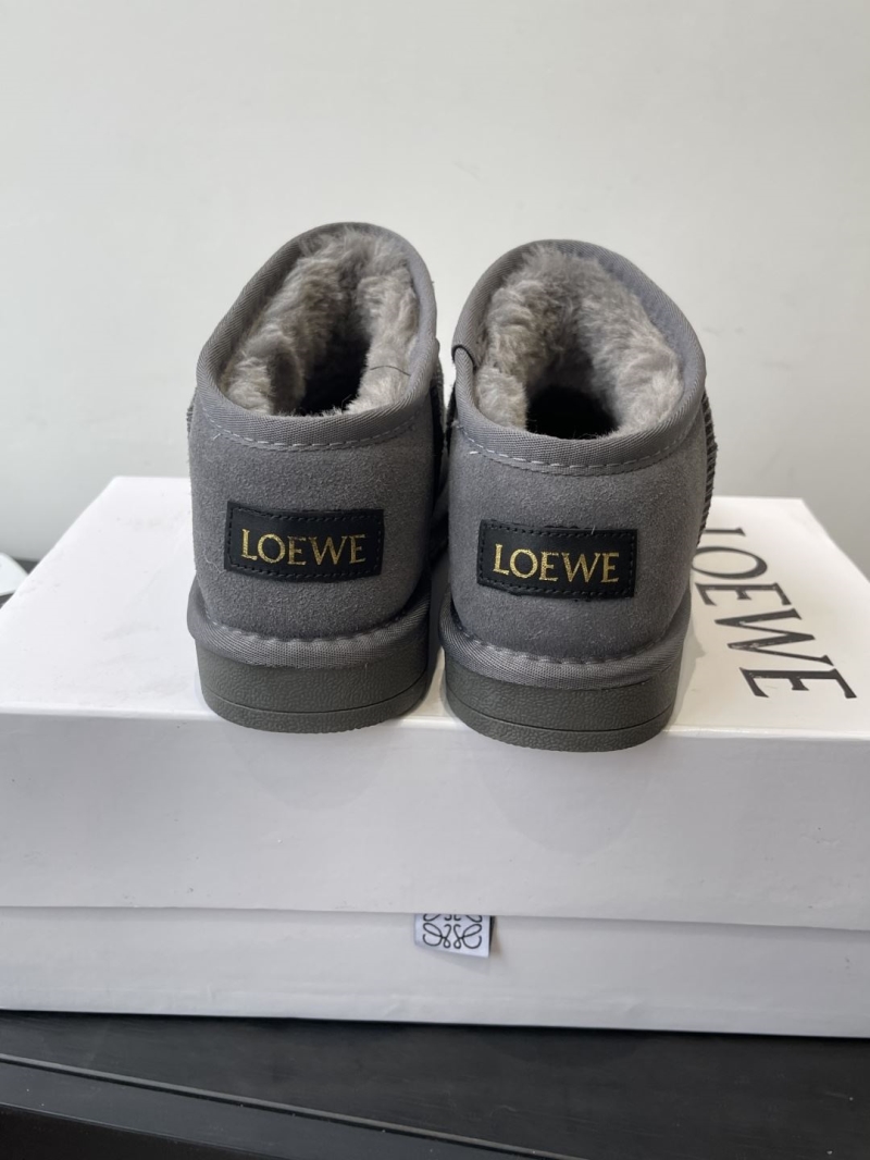 L0ew* boots